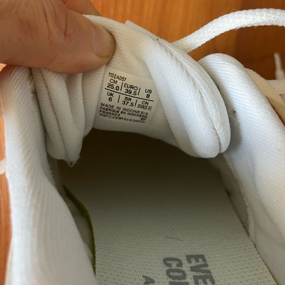 SOLD- Asics Running Shoes - Picture 12 of 15